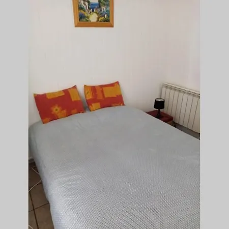 Nid Douillet Apartment